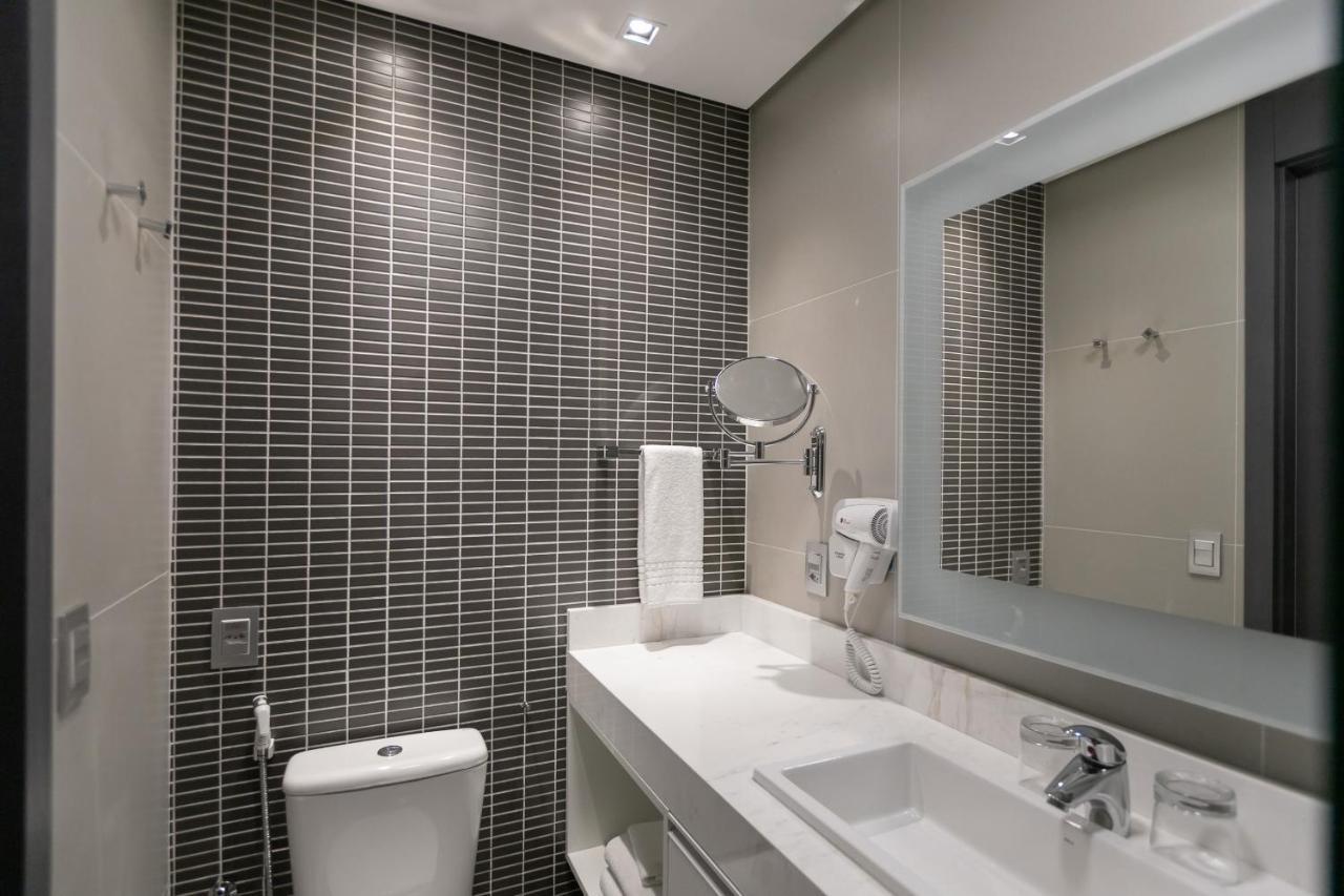 Studio Premium Batel - Hsb010 Apartment Curitiba Bagian luar foto